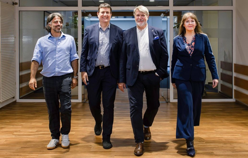 Bild von links: Prof. Dr. Youssef Shiban, Klinische Psychologie mit Schwerpunkt Therapieforschung Prof. Dr. Stephan Weibelzahl, Wirtschaftspsychologie Prof. Dr. Frank Albe (Präsident der PFH), Allgemeine Betriebswirtschaftslehre mit Schwerpunkt Tourismusmanagement und Controlling Prof. Dr. Anja Christina Lepach-Engelhardt, Entwicklungspsychologie und Pädagogische Psychologie