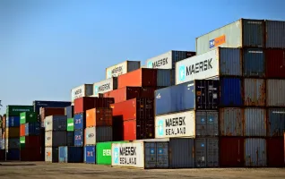 Frachtcontainer-Loslogistik