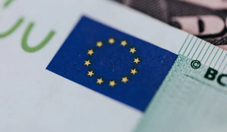 Symbol der Europäischen Union auf einer Euro-Banknote